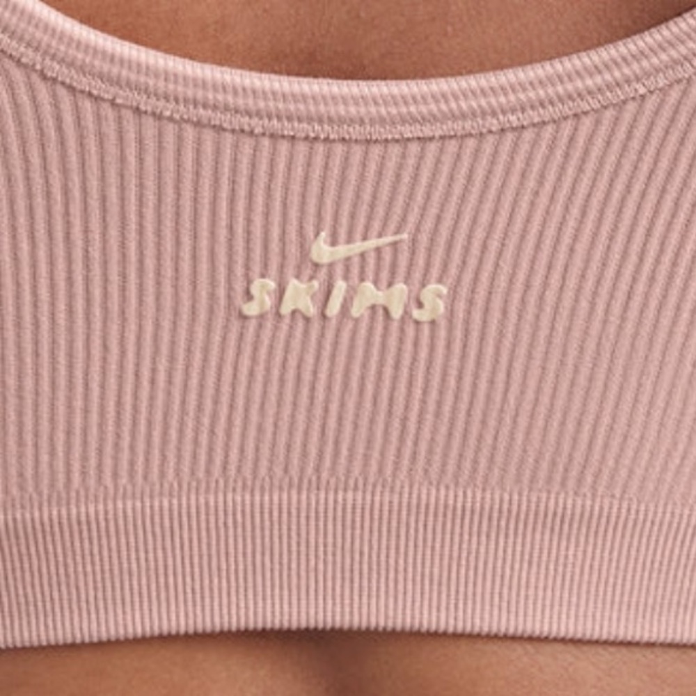 Nike SKIMS Ribbed Seamless Scoop Bra | Himalayan/Ecru | Size S | NWT